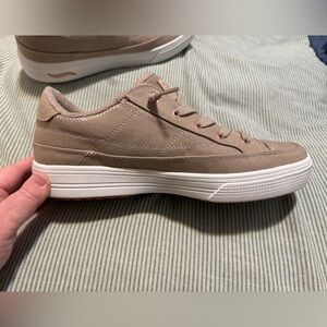 Women’s Arch Fit Skechers Sneakers